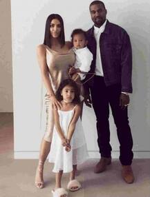 ১০ দিন আগেই ফের মা হয়েছেন, তারপরই ইন্সটাগ্রামে ক্রিস্টাল অন্তর্বাস পরা কিমের ছবি ভাইরাল