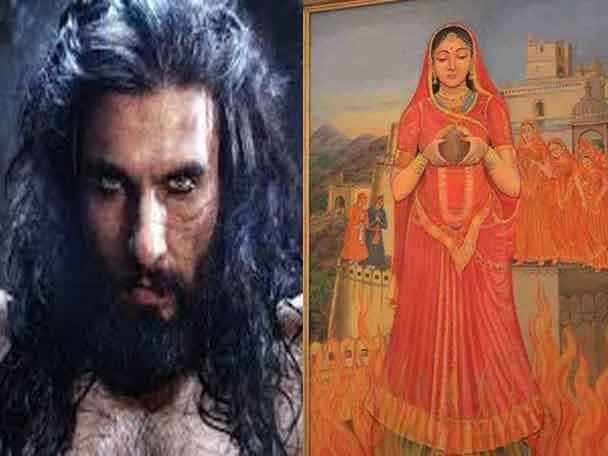  শ্যুটিং শুরুর থেকে ছবি মুক্তি, বিক্ষোভের মুখে পড়ে একাধিকবার থমকে গিয়েছে এই ছবি। ছবিতে রয়েছে দুষ্টু সম্রাট আলাউদ্দীন খিলজির কীর্তিকলাপের কথা, চিত্তৌরের রানি পদ্মীনির সৌন্দর্যের বর্ণনা এবং চিত্তৌরের রাজার রানিকে বাঁচানোর জন্যে আত্মত্যাগের কথা