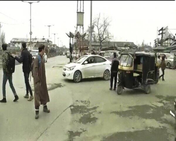 Tremors In Delhi, Srinagar After Earthquake In Afghanistan আফগানিস্তানে ভূকম্পনের জের, কেঁপে উঠল উত্তর ভারত, পাকিস্তানে মৃত ১, জখম ১১