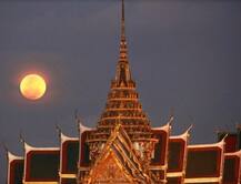 বিশ্বজুড়ে চন্দ্রগ্রহণের নয়নাভিরাম কিছু ছবি 