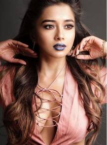 \'উতরন\'-এর \'ইচ্ছা\'-কে ছবিগুলিতে চিনতে পারছেন?