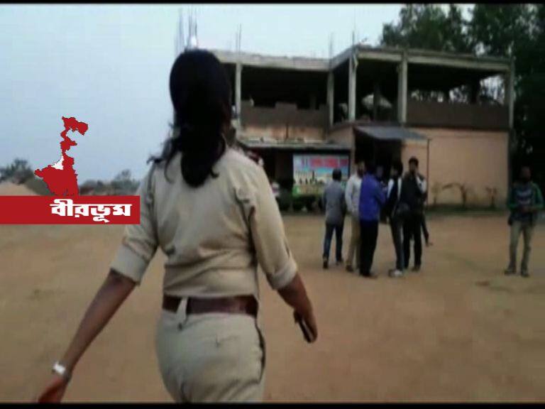 Class 2 student harassed, a construction worker detained by police সিউড়ির ইংরেজি মাধ্যম স্কুলের দ্বিতীয় শ্রেণির ছাত্রীকে উত্যক্ত করায় আটক নির্মাণ কর্মী