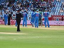 সেঞ্চুরিয়নে ভারত-দক্ষিণ আফ্রিকার দ্বিতীয় একদিনের ম্যাচের কিছু মুহূর্ত