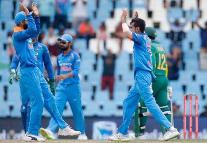 কেরিয়ারের সেরা বোলিং করলেন যুযবেন্দ্র চহাল। দলের অপর স্পিনার কুলদীপকে সঙ্গে নিয়ে দক্ষিণ আফ্রিকার ব্যাটিংয়ের মেরুদণ্ড ভেঙে দেন। যার জেরে দ্বিতীয় একদিনের ম্যাচ ৯ উইকেটে জিতে যায় ভারত।