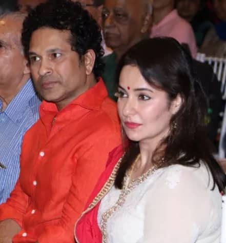 সচিন ও অঞ্জলি দু’জনকেই খুব সুন্দর দেখতে লাগছিল। ছবি সৌজন্যে মানব মঙ্গলানি