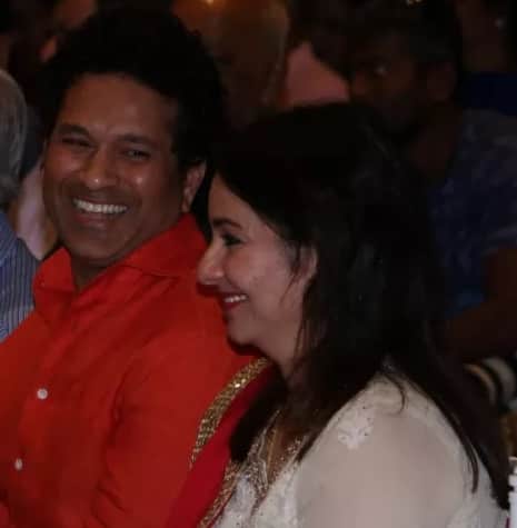 সচিন ও অঞ্জলি এই অনুষ্ঠানে খোশমেজাজেই ছিলেন। ছবি সৌজন্যে মানব মঙ্গলানি