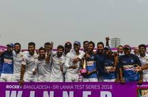 অভিষেক টেস্টেই আট উইকেট ধনঞ্জয়ের, বাংলাদেশের বিরুদ্ধে সিরিজ জিতল শ্রীলঙ্কা