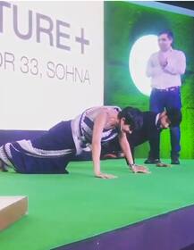 দেখুন! শাড়ি পরেই পুশ আপ করছেন মন্দিরা