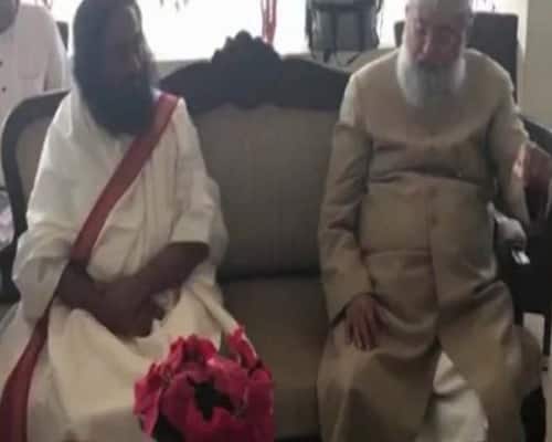 AIMPLB sacks cleric for suggesting shifting Babri mosque site বাবরি মসজিদ অন্যত্র সরানোর প্রস্তাব সমর্থন করে বরখাস্ত মুসলিম পার্সোনাল ল বোর্ডের সদস্য