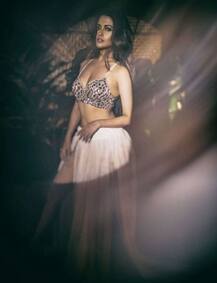 ছবিতে  দেখুন রিয়া সেনকে