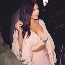 অল্প কয়েকদিন আগেই তৃতীয়বার মা হয়েছেন, ক্যামেরার সামনে ফের সাহসী ফটোশ্যুট কিমের