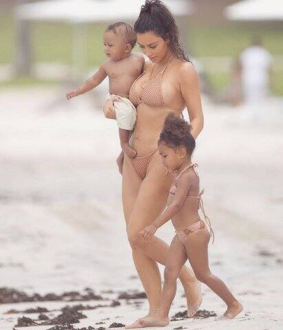 দেখুন তারই ঝলক