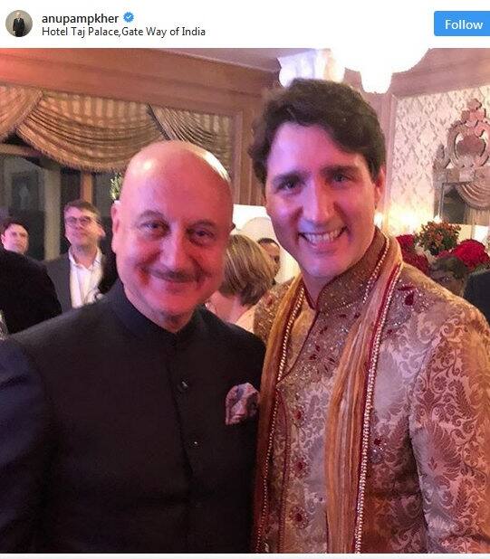  তাজ প্যালেস থেকে সেই সন্ধ্যার আরও একটি ছবি নিজের ইন্সটাগ্রাম প্রোফাইলে শেয়ার করেছেন অনুপম খের