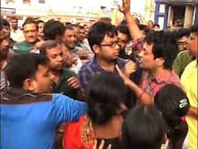 রোগীমৃত্যু ঘিরে মেডিক্যাল কলেজে ধুন্ধুমার, জুনিয়র ডাক্তার-রোগী পরিজন সংঘর্ষ, স্তব্ধ জরুরি বিভাগ, আটক ৮