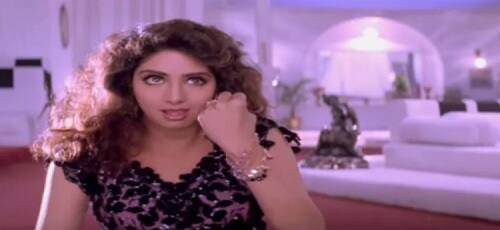 লাডলা ছবির ‘ধক ধক দিল’ গানটিও জনপ্রিয় হয়