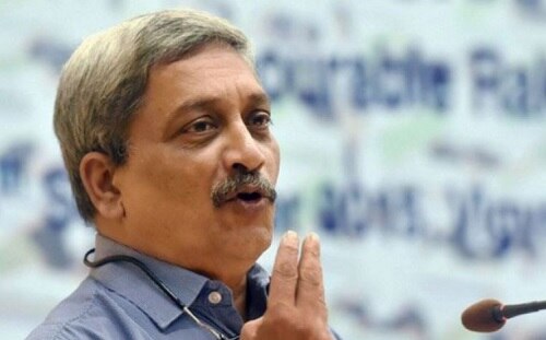 Manohar Parrikar admitted to hospital again for ‘dehydration’, ‘low blood pressure’ ফের হাসপাতালে ভর্তি মনোহর পর্রীকর