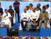 বারাসাতের প্রশাসনিক বৈঠকে ডেঙ্গি নিয়ে পুরসভা-পঞ্চায়েতগুলিকে সতর্কবার্তা মুখ্যমন্ত্রীর