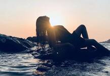 ছবিতে দেখুন: কেমন সমুদ্রে শিহরণ জাগালেন ‘চন্দ্রমুখী’ কবিতা