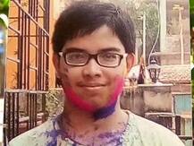 রহস্যজনকভাবে বুধবার থেকে নিখোঁজ দক্ষিণ কলকাতার নব নালন্দা স্কুলের দশম শ্রেণির এই মেধাবী ছাত্র