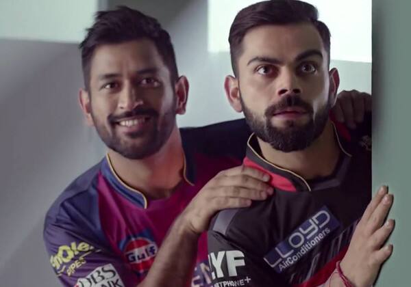 বেঙ্গসরকার বলেছেন, দলে কোহলিকে অন্তর্ভূক্ত করার আদর্শ সময় এসেছে বলে মনে হয় তাঁর। নির্বাচক কমিটির বাকি চার সদস্যও তাঁর সঙ্গে সহমত হন। কিন্তু গ্যারি ও ধোনি ততটা আগ্রহী ছিলেন না। কারণ, তাঁরা কোহলিকে খুব একটা দেখেননি। বেঙ্গসরকার বলেন, 'ওদেরকে বোঝাই যে আমি ওকে দেখেছি এবং আমাদের ওকে দলে নিতে হবে। আমি জানতাম যে ওরা এস বদ্রিনাথকে দলে নিয়ে আগ্রহী ছিল। কারণ বদ্রিনাথ ছিল চেন্নাই সুপার কিংসের প্লেয়ার। কোহলি দলে নেওয়া হলে বদ্রিনাথ বাদ পড়ে যেতে পারত'। 