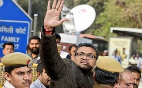 সোমবার পর্যন্ত পুলিশি হেফাজতে কার্তি চিদম্বরম, জেরা করতে পারবে সিবিআই CBI gets three more days to quiz Karti in INX Media case সোমবার পর্যন্ত পুলিশি হেফাজতে কার্তি চিদম্বরম, জেরা করতে পারবে সিবিআই