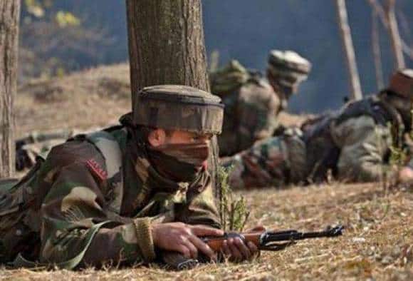 Three militants killed in encounter in J-K’s Anantnag কাশ্মীরের অনন্তনাগে গুলির লড়াইয়ে খতম ৩ জঙ্গি