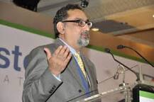 কাশ্মীর সমস্যার কারণ রাজনৈতিক নয়, মন্তব্যের জেরে পদ খোওয়ালেন জম্মু কাশ্মীরের অর্থমন্ত্রী হাসিব দ্রাবু