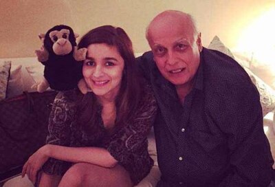 Mahesh Bhatt tells a truth in her daughter Alia’s 25th birthday, whats that know by clicking আলিয়ার জন্মদিনে মেয়ের সঙ্গে বাবার রসায়ন নিয়ে অনেক গোপন কথা বললেন মহেশ ভট্ট!