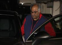 যেটুকু দূরত্ব ছিল, ঘুচে গিয়েছে, দাদা অর্জুন কপূরের বাড়িতে নৈশভোজ সারতে বাবার সঙ্গে এল শ্রীদেবীর দুই কন্যা জাহ্নবি ও খুশি