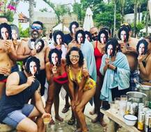 দেখুন, বন্ধুর জন্মদিনের পার্টিতে বিকিনি পরিহিতা মন্দিরা বেদী