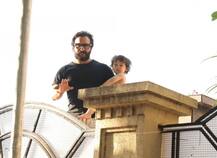 এক ফ্রেমে সইফের ছেলে তৈমুরের সঙ্গে সোহার মেয়ে ইনায়া