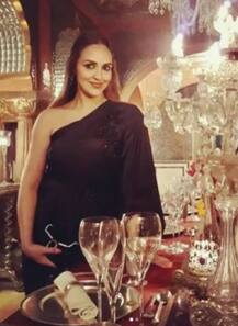 মা হয়েছেন অল্পদিন আগে, এখনই আগের চেহারায় ফিরে গিয়েছেন হেমা মালিনী কন্যা এষা