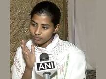 রামদেবের দীক্ষা সমারোহে \'সন্ন্যাস\' নেবে দুই বোন