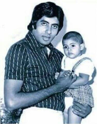 এখন পরবর্তী ছবি ‘ঠগস অফ হিন্দোস্তান’-এর শ্যুটিং নিয়ে ব্যস্ত অমিতাভ বচ্চন