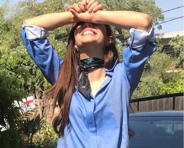 মাহিরা বর্তমানে পাকিস্তানে দু-দুটি সিনেমার শ্যুটিং নিয়ে ব্যস্ত। 