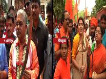 রামনবমীতে অস্ত্র হাতে মিছিল: লকেটের বিরুদ্ধে মামলা, দিলীপের বিরুদ্ধে এফআইআর