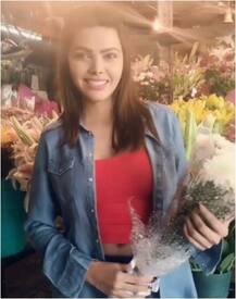 দেখুন শার্লিন চোপড়ার ছবি