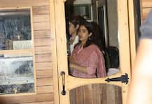 বন্ধুদের সঙ্গে সময় কাটিয়ে জাহ্নবী ভোলার চেষ্টা করছেন মায়ের বিচ্ছেদ যন্ত্রণা