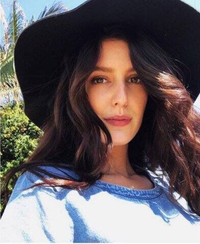 ক্যাটরিনার থেকে কোনও অংশে কম সুন্দরী নন ইসাবেল।