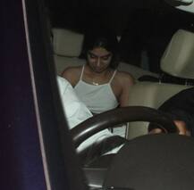 সঞ্জয়লীলা বনশালীর বাড়িতে শ্রীদেবীর দুই মেয়ে, মিলতে চলেছে বড় কোনও ব্রেক?