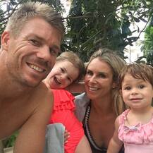 বল-বিকৃতির দায় আমার, বললেন ডেভিড ওয়ার্নারের স্ত্রী