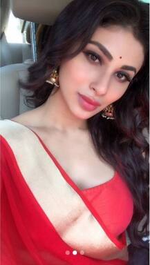 অক্ষয়ের বিপরীতে অভিনয়ের মাধ্যমে বলিউডে পা রাখছেন মৌনী, দেখুন তাঁর নয়া লুক