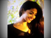 পড়ে যান ছাদ থেকে, হাসপাতালে মারা গেলেন এই উঠতি মডেল কন্যা