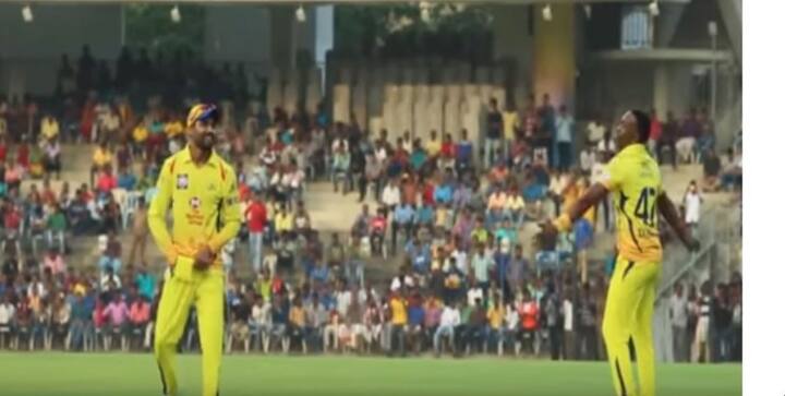 জাডেজার মতোই তাঁর সতীর্থ ডোয়েন ব্র্যাভোও এই ঘটনায় হেসে ওঠেন