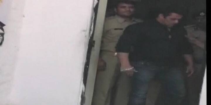 শাস্তি ঘোষণা হতে আদালতেই কেঁদে ফেলেন সলমনের ২ বোন আলভিরা ও অর্পিতা। 