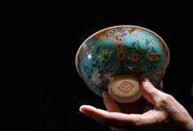 ৫০ বা ১০০ কোটি নয়,  নিলামে ২০০ কোটি দামে বিক্রি হল এই দুর্লভ পেয়ালা