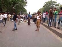 তারাতলায় মর্মান্তিক পথ দুর্ঘটনা, ক্রেনের চাকায় পিষ্ট হয়ে মৃত্যু স্কুল ছাত্রীর, এলাকায় উত্তেজনা