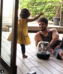 দেখুন, মেয়ে মিশার সঙ্গে সময় কাটাচ্ছেন শাহিদ কপূর