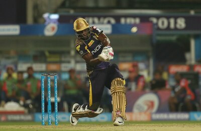 IPL 2020: Andre Russell smashed a camera during net session , KKR shares video অনুশীলনে রাসেলের শটে গুঁড়িয়ে গেল ক্যামেরার কাচ, ভিডিও শেয়ার কেকেআর-এর