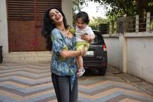 মল্লিকা শেরাওয়াতের কোলে বাচ্চাটি কে জানেন, কী সম্পর্ক তার অভিনেত্রীর সঙ্গে?